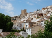 Uitzicht op Alcalá del Júcar