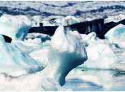 IJssculptuur bij ijsbergenmeer Jökulsárlón