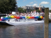 In Amsterdam is de Gay Pride net begonnen