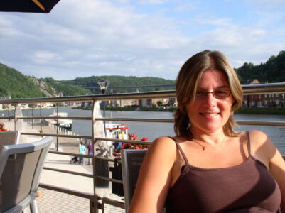 Op het terras van Ibis hotel in Dinant