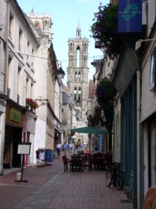 Small straatje in Laon