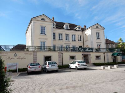 Wijnhuis in Santenay centrum