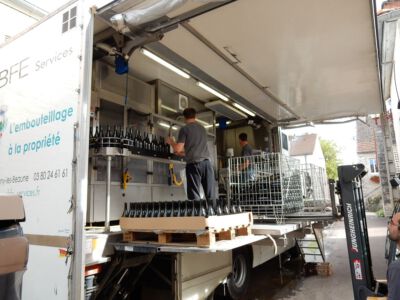 Mobiele flessen schoonmaak machine