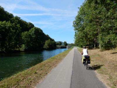 Langs Canal de Bourgogne buiten Dijon