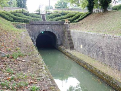 Tunnel du Canal de Bourgogne: 3,3 km lang